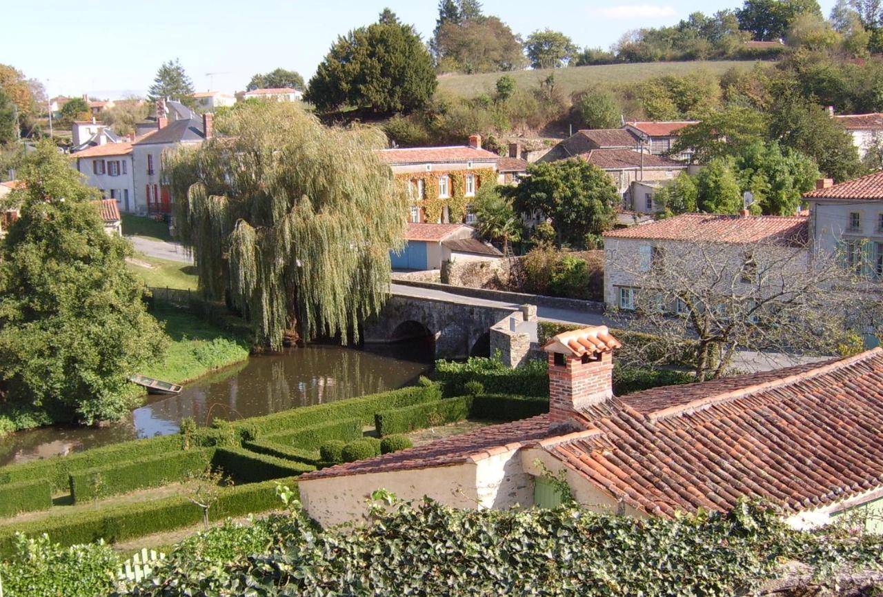 Chambres De La Porte Aux Moines Vouvant Zewnętrze zdjęcie